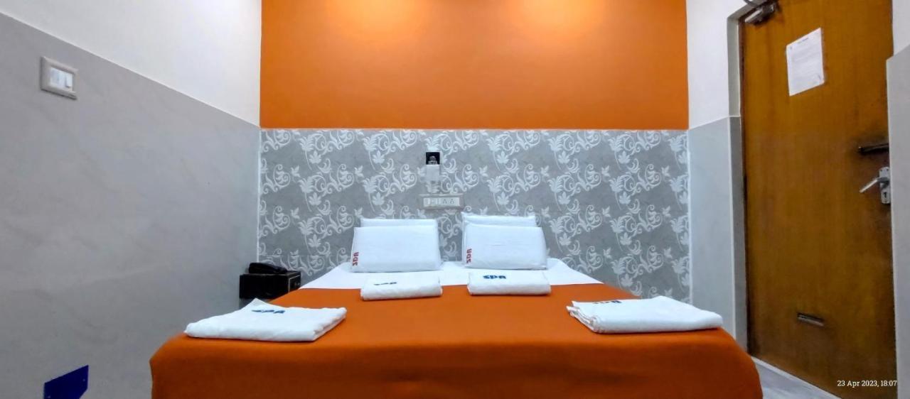 Sarovara Deluxe Rooms Chennai Exterior photo